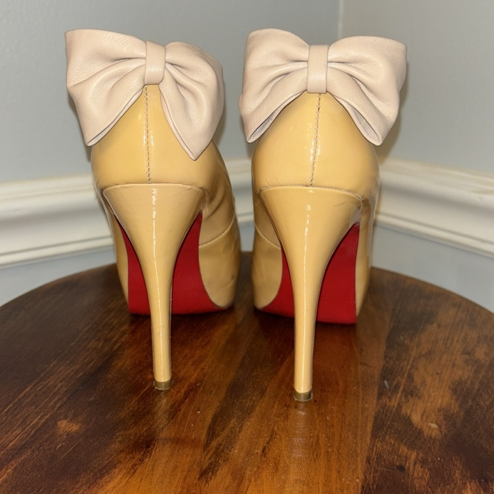Dolce Vita Platform Bow Heels w/ Red Bottoms